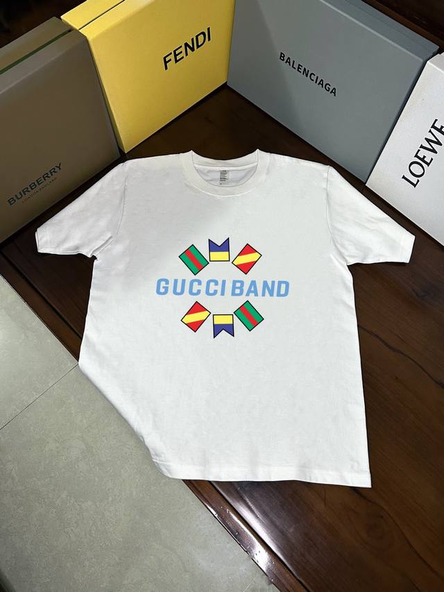 Gucci Paris 25Ss new short-sleeved T-shirt The fabric is made of high-weight fab