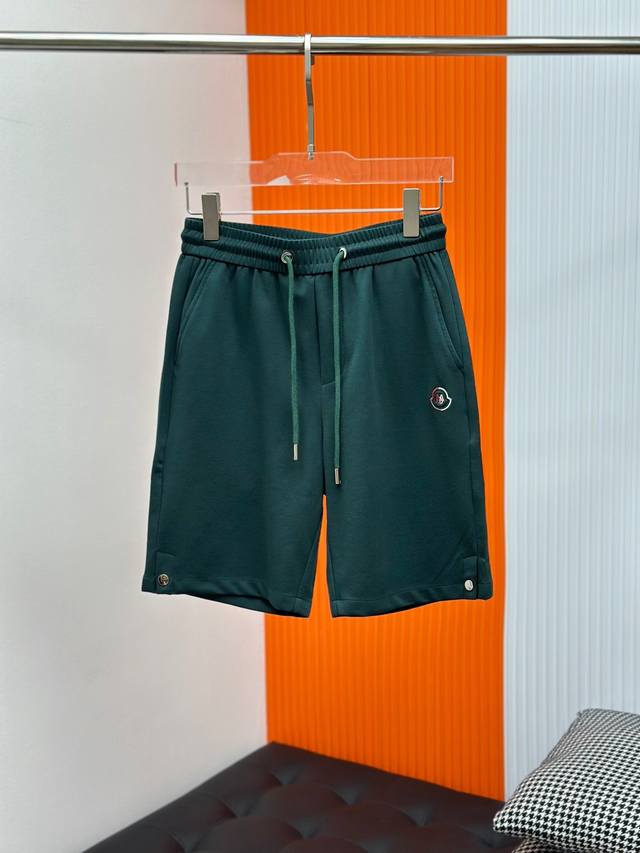 Moncler new summer men's casual shorts, high-end custom nylon fabric, extremely
