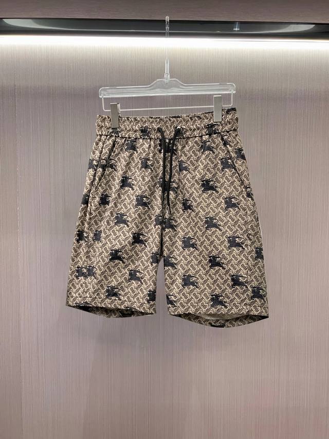 Burberry original couple 2500 spring and summer new shorts are available at the