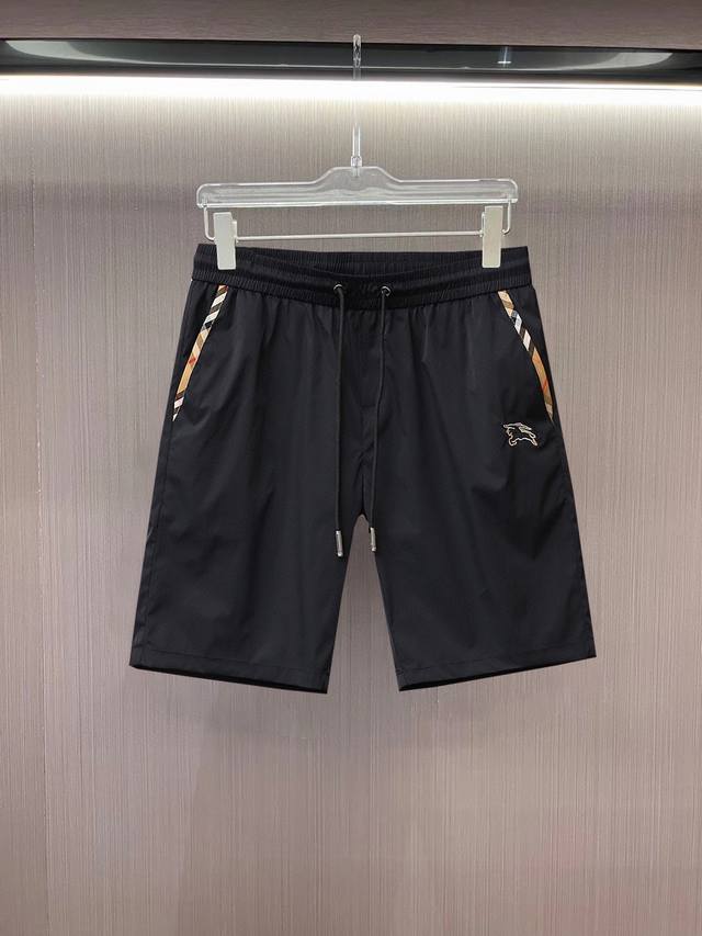 Burberry original couple 2500 spring and summer new shorts are available at the