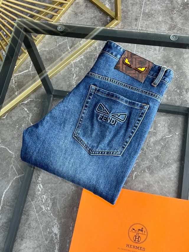 Fendi new style is coming 2620 New Year's hot new products are available at the