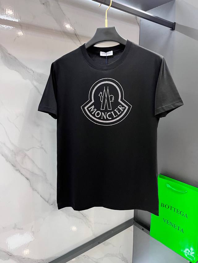 Moncler 2025 Spring and Summer European Gw counter new catwalk Internet celebrit
