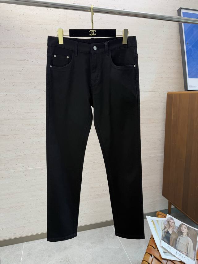 Chr25S Spring and Summer Men's Straight Jeans Made of cotton denim fabric, soft