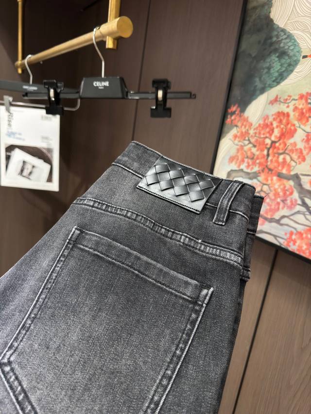 Bv25S Spring/Summer Men's Casual Jeans..... Size 29-38