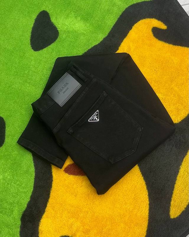 The latest model of the Black Bull exclusive first-run original quality original