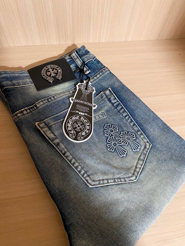 Ch Chrome Hearts Cross Embroidered Distressed Jeans Top ceiling quality 100% cor