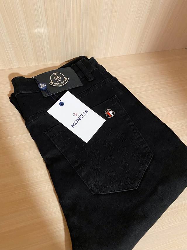 Moncler 2025 new original jeans, slim fit but not tight, super stylish, original