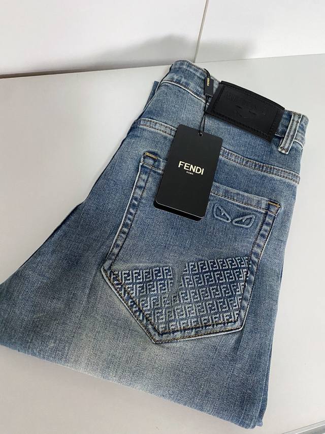 Fend 25Ss new casual jeans, high-end version! Custom fabric is highly breathable