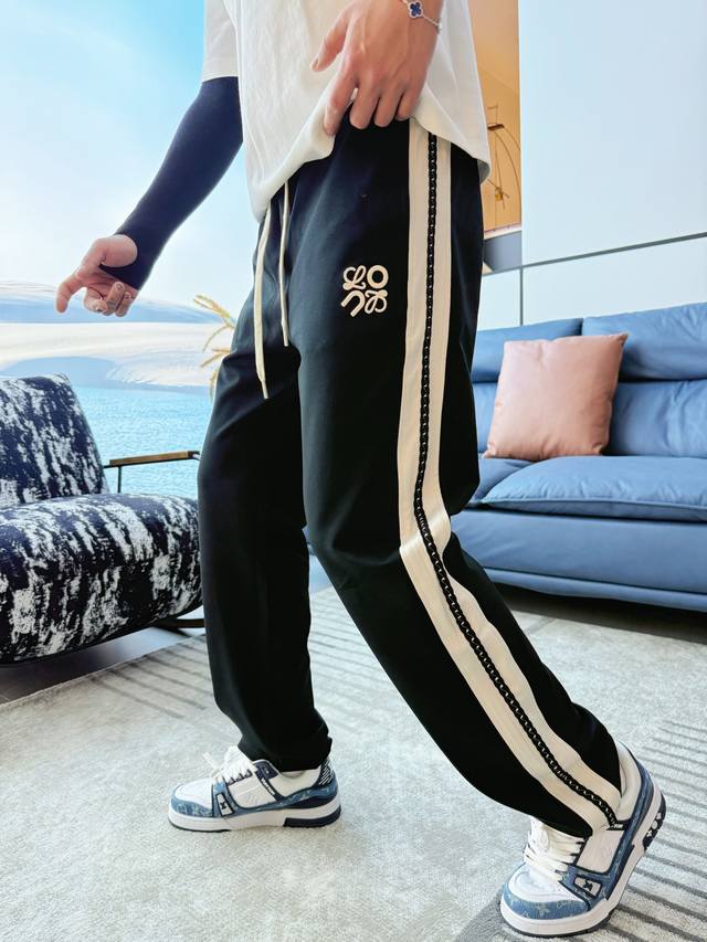 Loewe 25Ss new spring and summer trousers A new interpretation of aesthetics, in