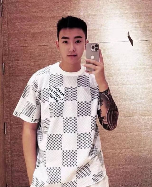 Lv checkerboard cotton knitted short sleeves The wool material is tested accordi