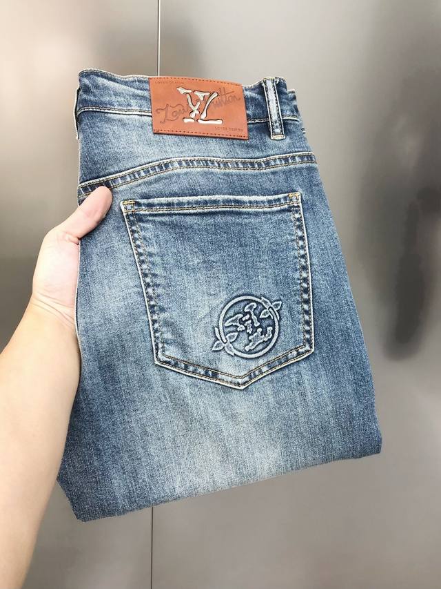 Lv Louis Vuitton 2025 spring and summer new men's slim-fit jeans official websit