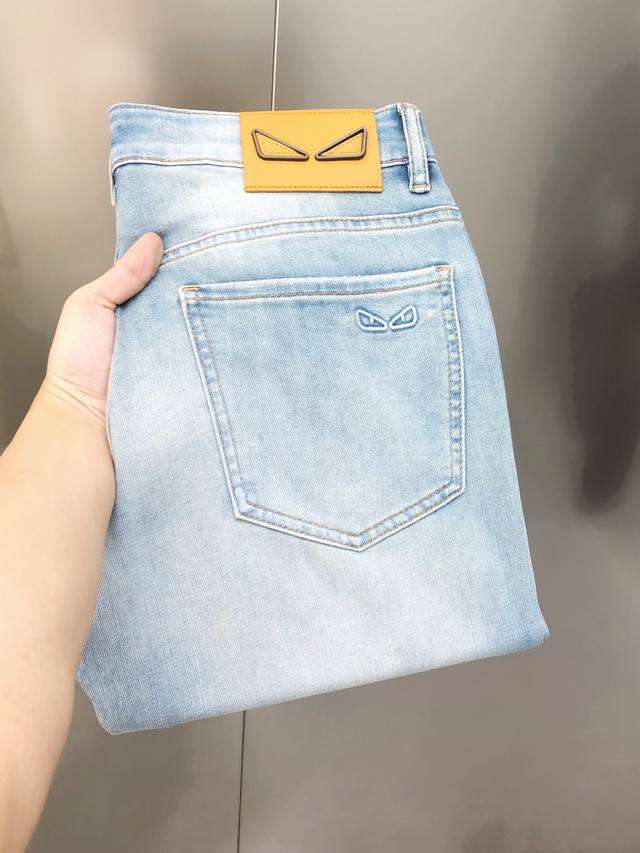 Fd Fendi 2025 spring and summer new men's slim-fit jeans, official website synch