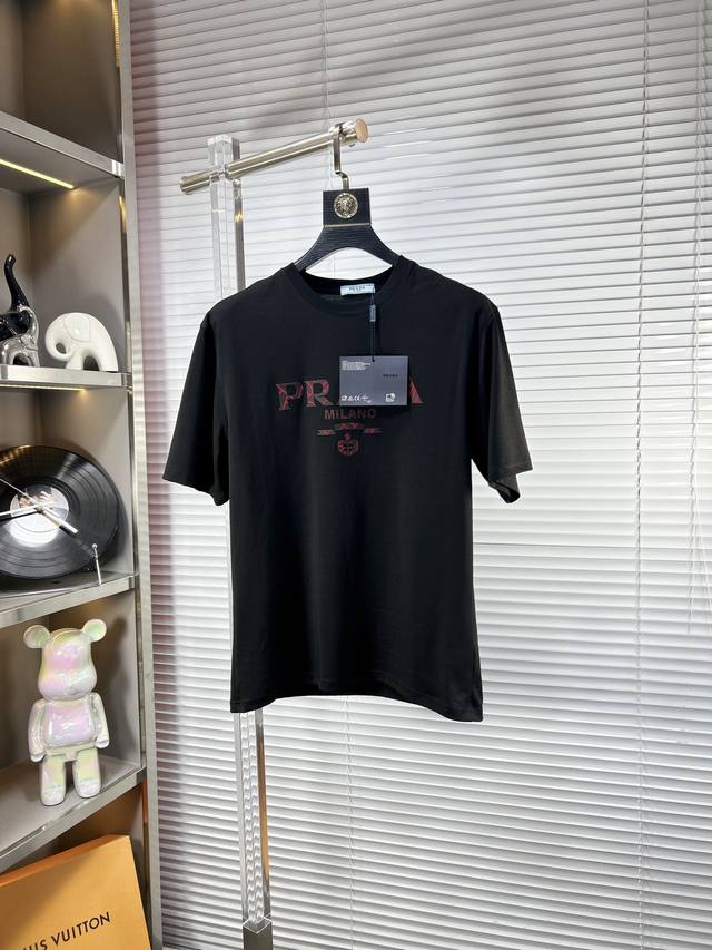 Prad* Prada Ss25 new spring and summer round neck short-sleeved T-shirt with pri