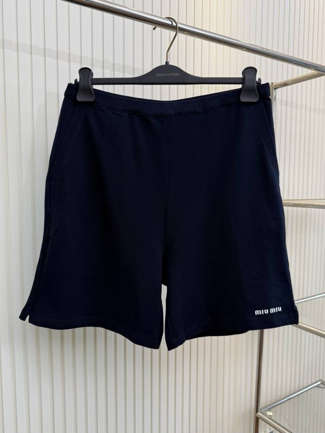 Miumiu new embroidered casual shorts Size: SML Xl