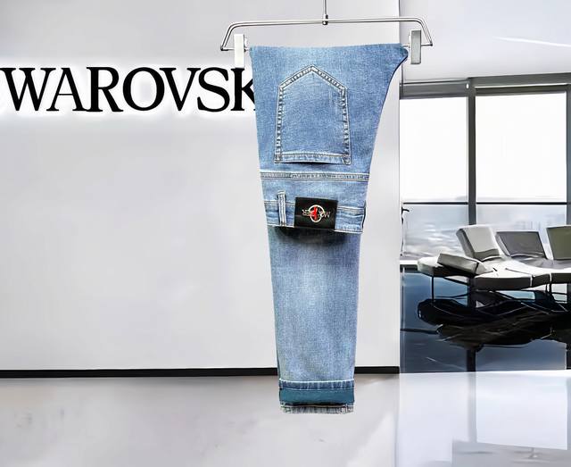25 latest model. Long-term supply. High-quality original jeans from Moncler. A f