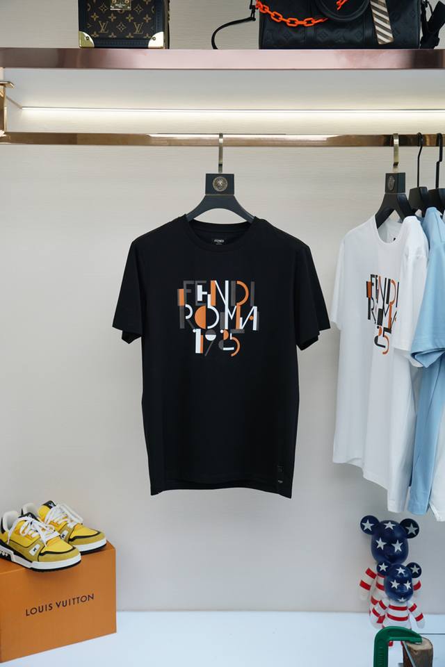 Fendi-2025 Spring/Summer Men's Short-sleeved T-shirt with brand letter print on