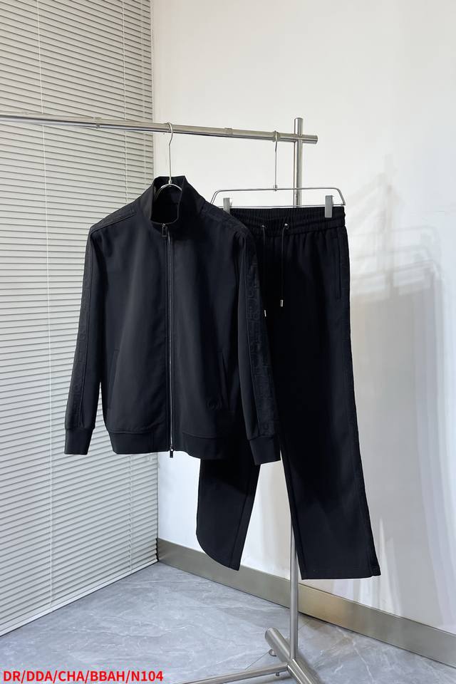 Tops and pants P290 N104 Drdior Side jacquard zipper jacket Process description: