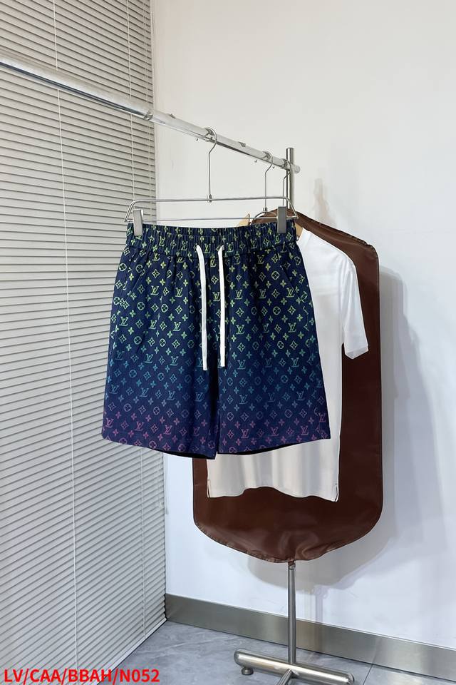 N052 Lv Louis Vuitton rainbow washed denim full print shorts Couples' same style