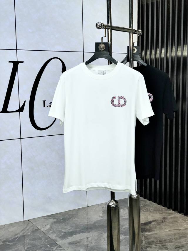 Dior. Top-quality products. 2025 Spring and Summer new models. The latest short-