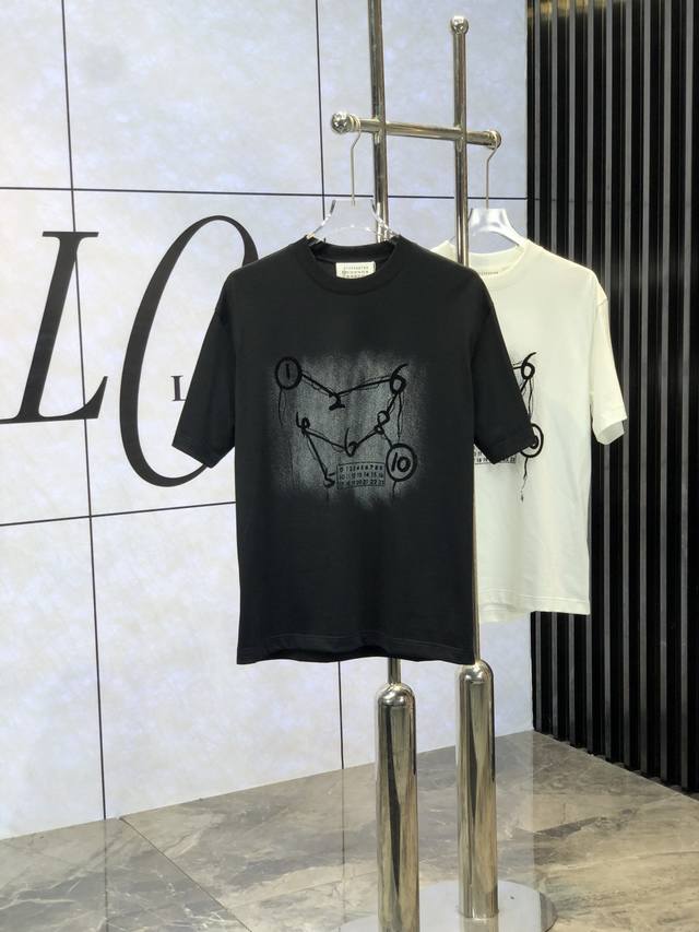 Margiela. 2025 Spring and Summer new models, the latest short-sleeved round neck