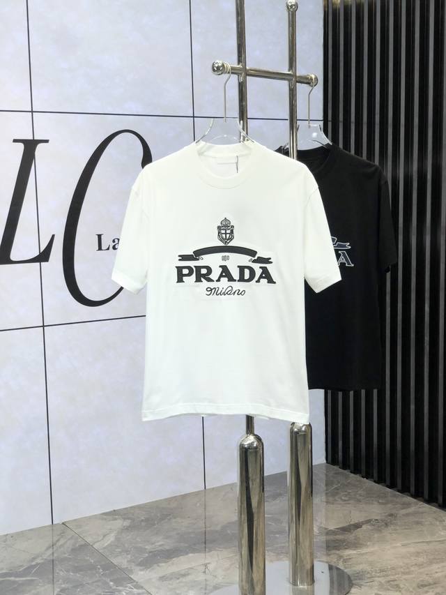 D&G. 2025 Spring and Summer new models, the latest short-sleeved round neck T-sh