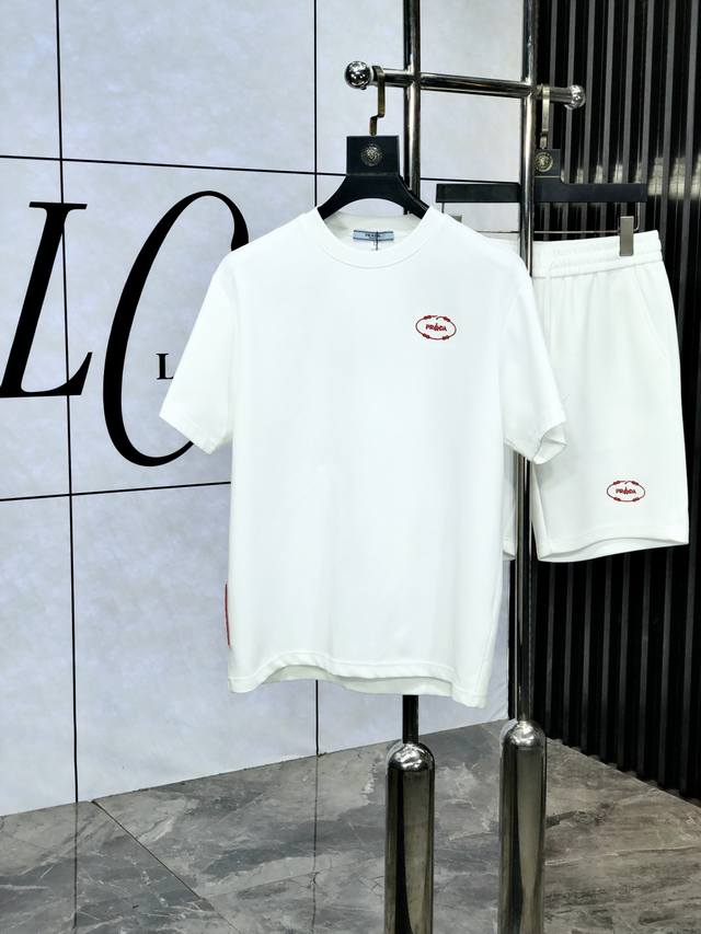 Prada. 2025 new casual suit, exquisite details, full of luxury. Customized high-