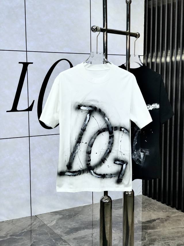 D&G. Wear 200 pounds of top-quality goods. 2025 Spring and Summer new models are