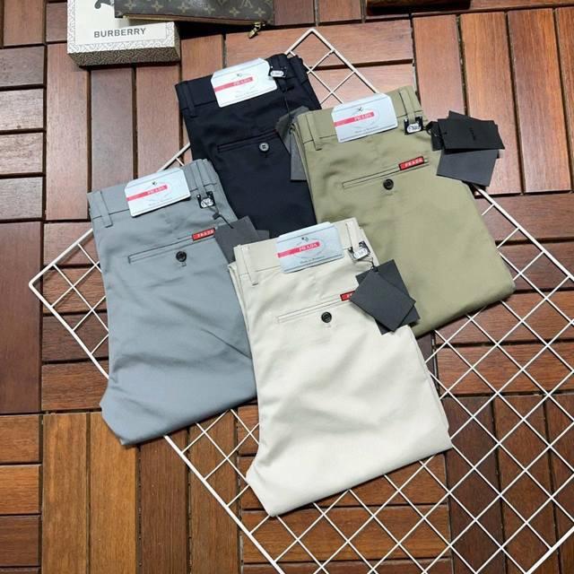 Prada new products are available at the counter. The best casual pants in the ph
