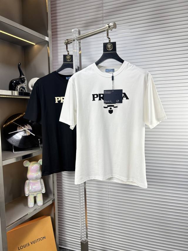 Prad* Prada Ss25 new spring and summer round neck short-sleeved T-shirt with pri