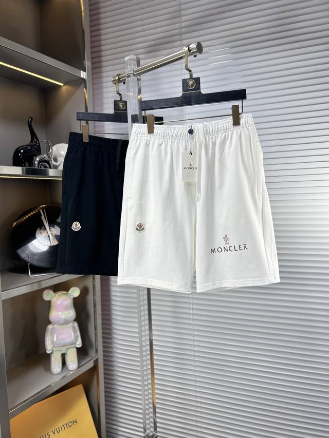 Monc* Ss25 summer men's casual shorts are a versatile item with elastic waist dr