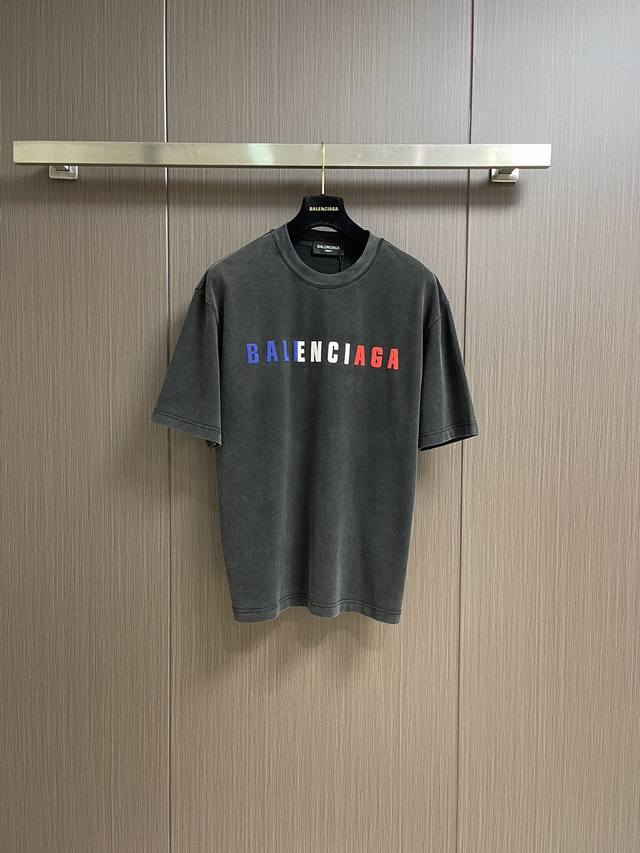 Balenciaga colorful foamed letter washed and worn short-sleeved T-shirt, the fab