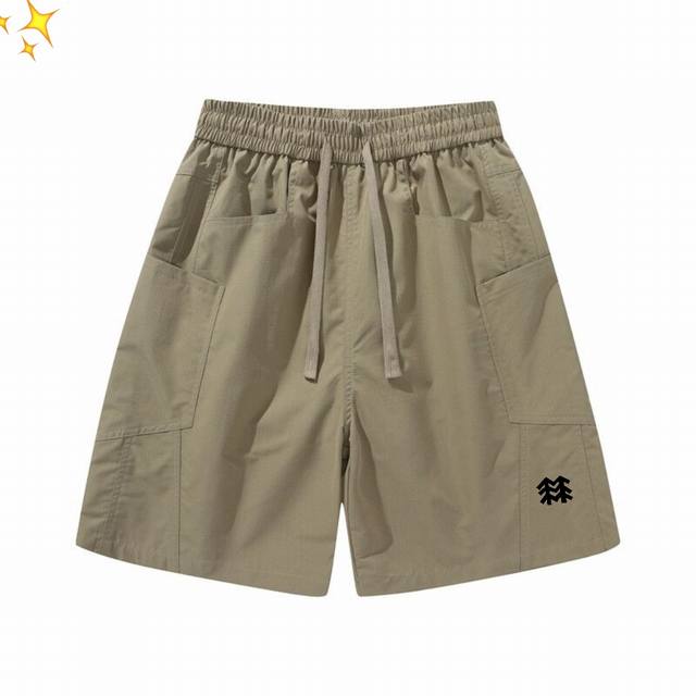 for Kolon Sport new summer unisex workwear shorts with large pockets, a hot item