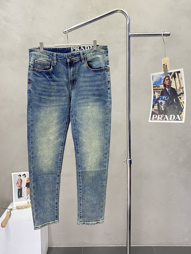 Prada exclusive new high-end jeans! Custom-made fabrics are breathable and comfo