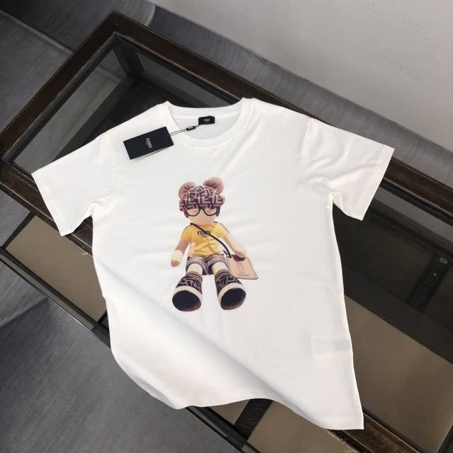 Fendi's new spring and summer short-sleeved T-shirt! ! Made of custom-made cotto