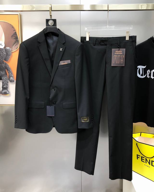 Full set of tops P600 and trousers P300 Lv Louis Vuitton 2025 early spring new o