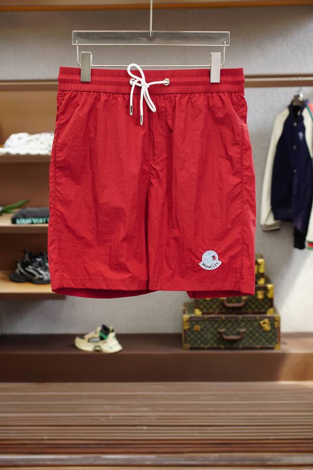 Moncler 2025 summer new men's casual beach shorts, every color is irresistible,