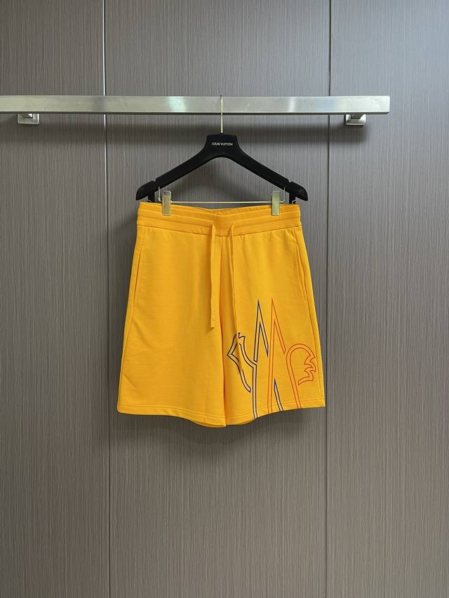 Moncler 2025Ss spring and summer new men's casual drawstring shorts are simple,