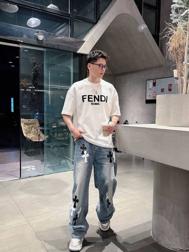25Ss Fendi new round neck short sleeve T-shirt, made of 330g double yarn plain w