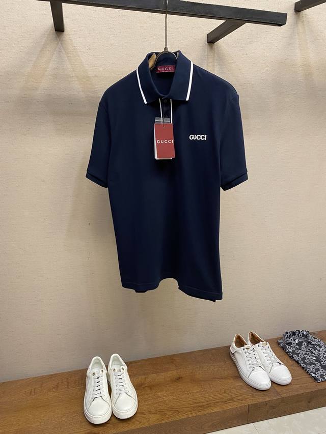 Gucci, embroidered polo shirt Fabric selection: uses 100% cotton pique. On the b