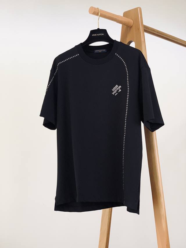 Louisvuitton 2025Ss Spring/Summer casual embroidered T-shirt. Made of high-count