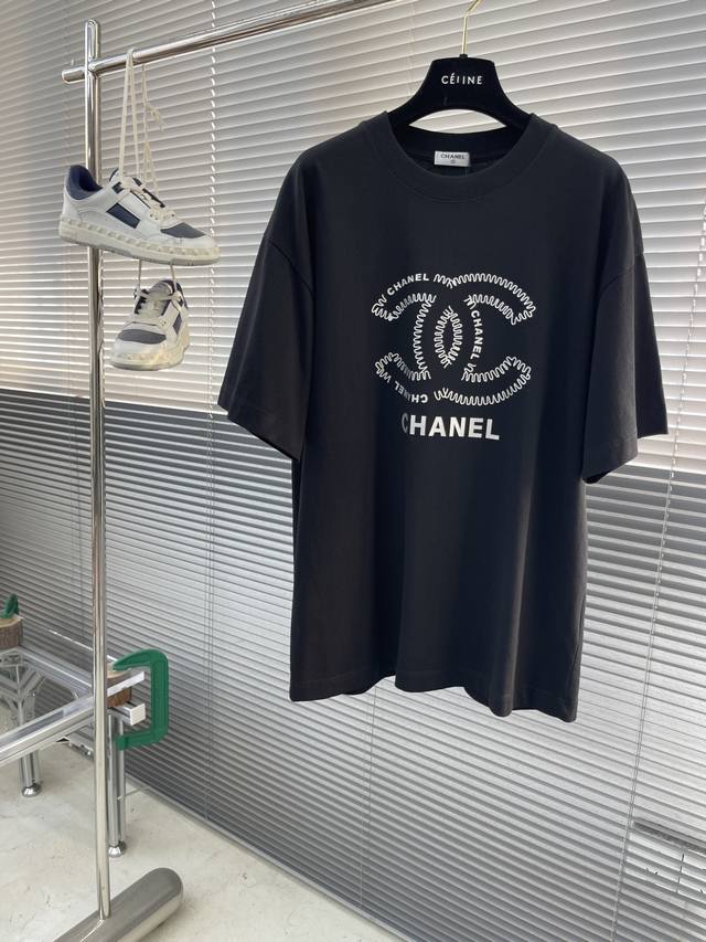 Chane 2025 new wave pattern three-dimensional print T-shirt Double C classic sha