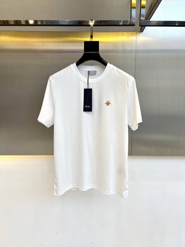 Dior, 2025 Spring and Summer Men's New Round Neck Short Sleeve T-shirt. Imported