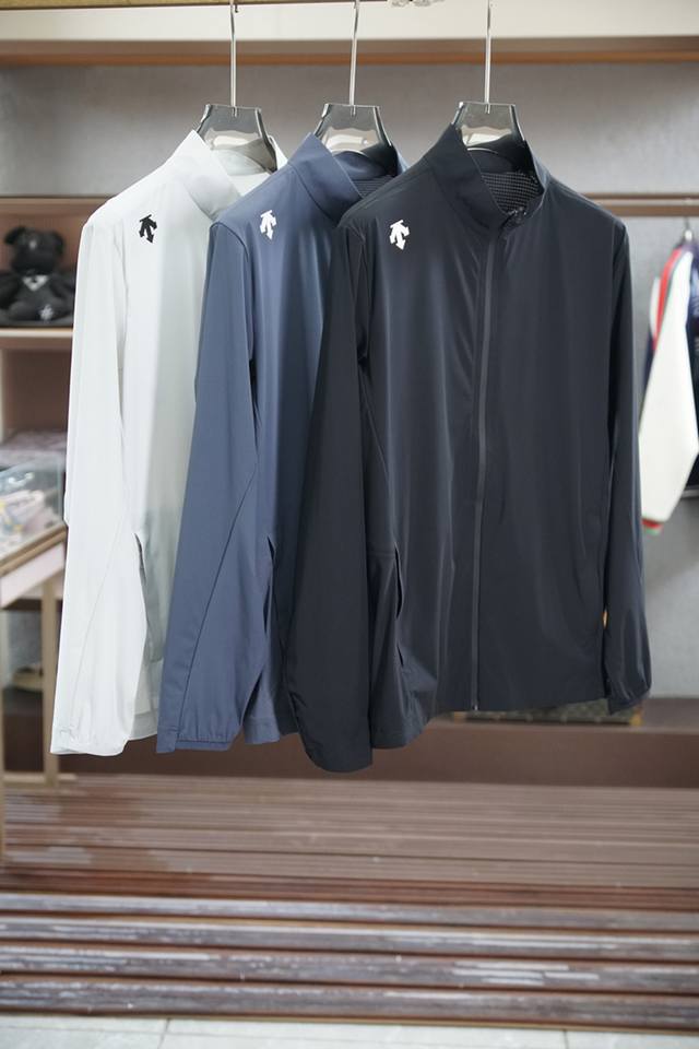 Descente. 2025 Spring and Summer new men's sun protection clothing, light jacket