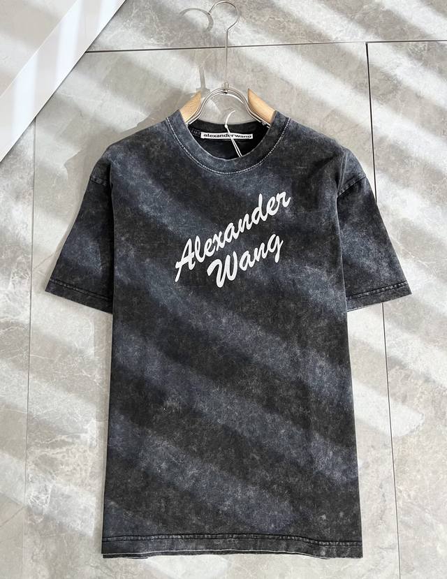 Alexander Mcque*N 2025 Spring/Summer unisex short-sleeved T-shirt. Available onl