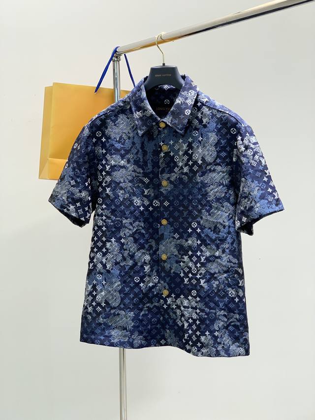 One set, unopened, Louisvuitton, the latest model for spring 2025, available at