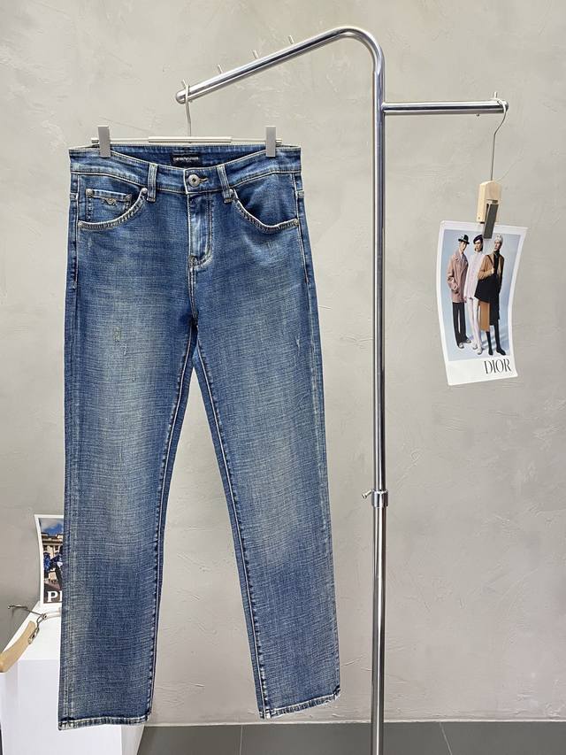 Armani exclusive new high-end version of casual jeans! Custom-made fabrics are b