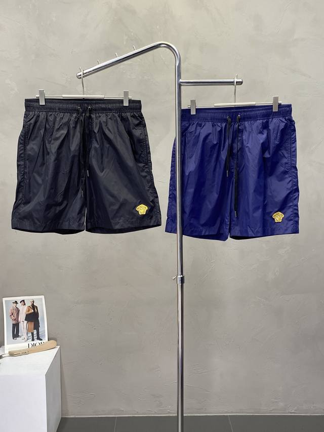 Versace exclusive new high-end shorts! Custom-made fabrics are breathable and co
