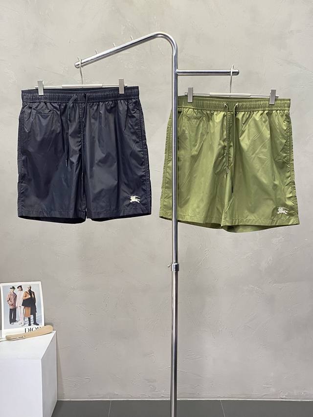 Burberry exclusive new high-end shorts! Custom-made fabrics are breathable and c