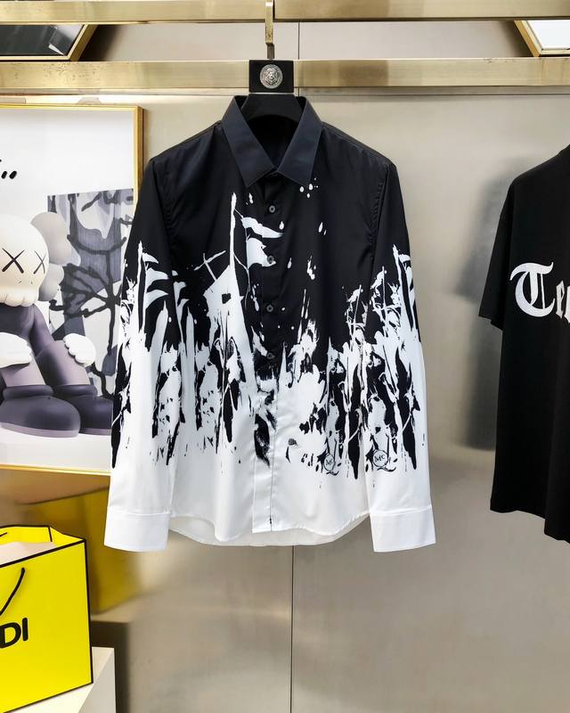 Mcq*Een McQueen's new men's original casual long-sleeved shirt is sold on the of