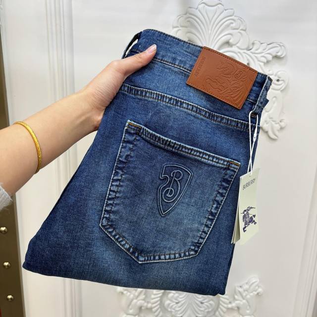 Burberry 2025 Spring and Summer new men's jeans! Trade-level OEM products, extre